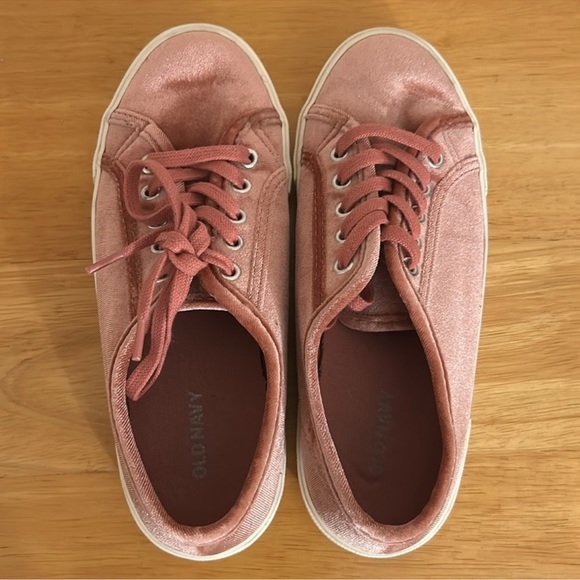 Old Navy Pink Velvet Shoes - Picture 2 of 10